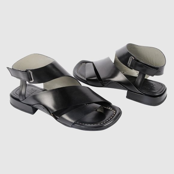 Ixos Handcrafted Black Leather Sandal - Picture 3 of 5